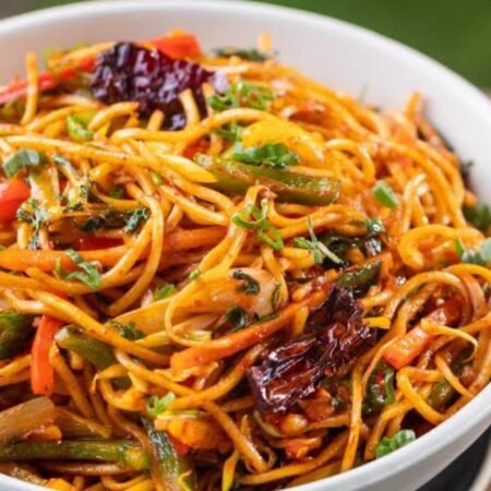 Veg Hakka Noodles