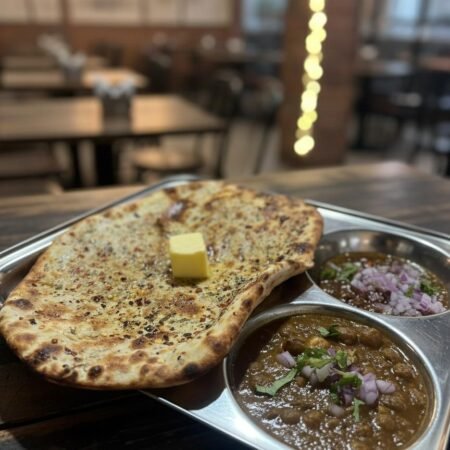AMRITSARI KULCHA (1PC.)
